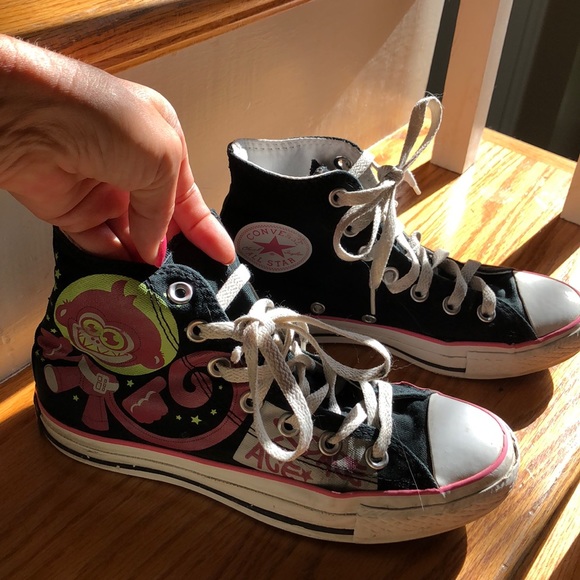 converse monkey converse monkey